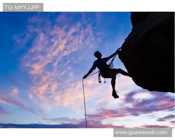 深圳攀岩队的默契配合与挑战精神揭秘攀岩巨献之旅 深圳攀岩队的默契配合与挑战精神揭秘攀岩巨献之旅